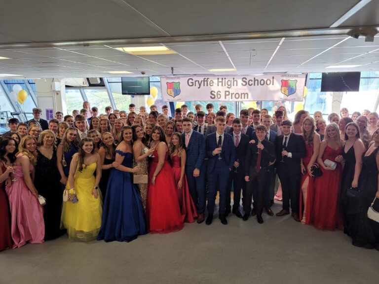 gryffe high school prom  768x576