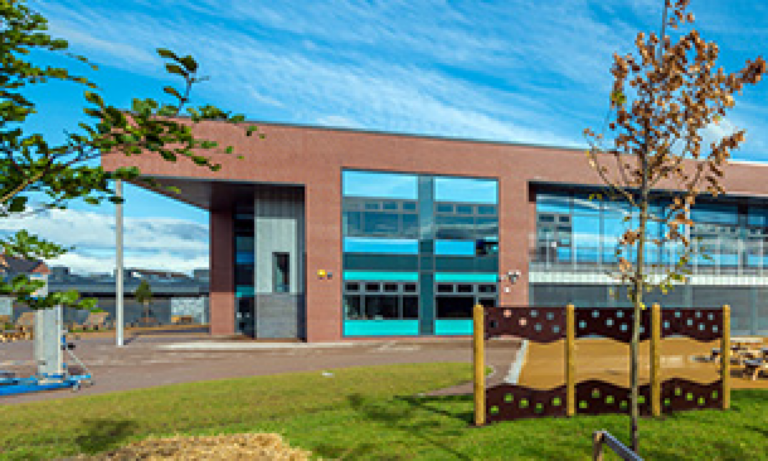 st james primary school renfrew 1 1 768x461