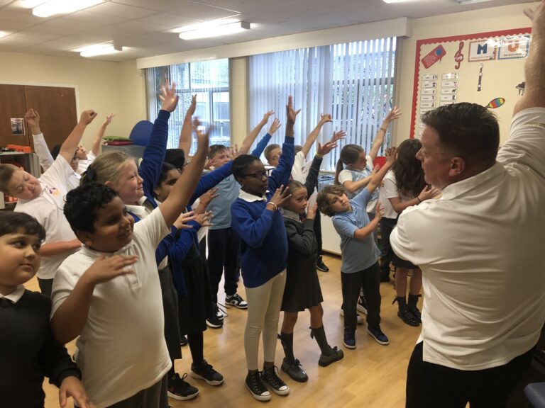 arkleston primary school students 768x576