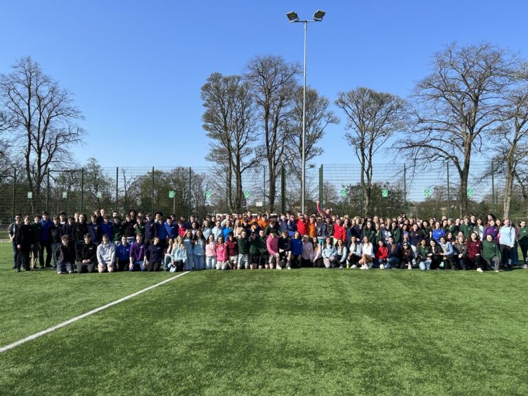 bearsden academy pupils 768x576