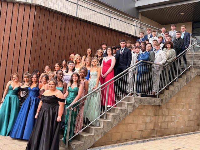 kirkintilloch prom students